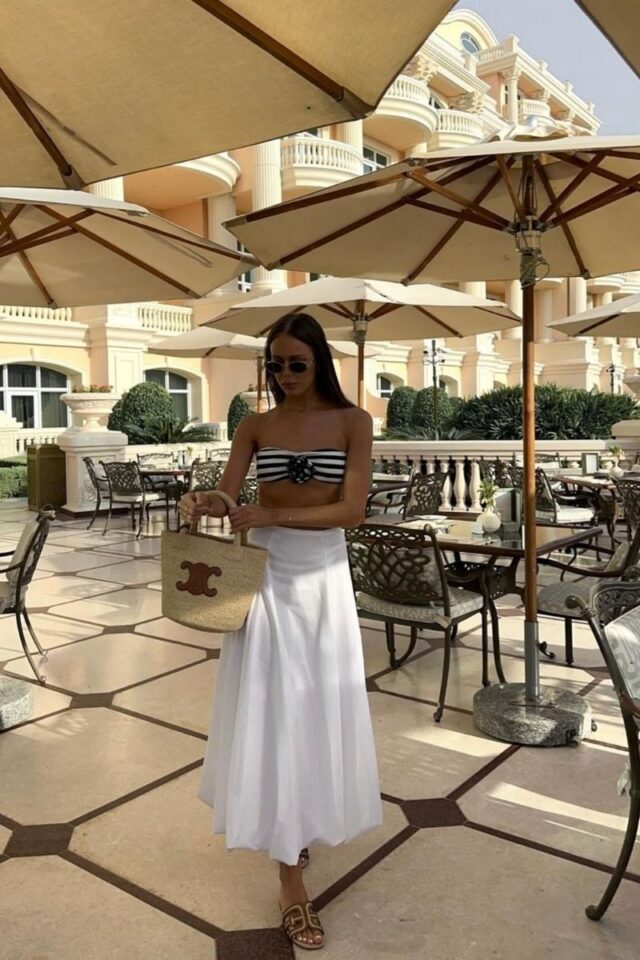 Discover effortlessly chic white maxi skirt outfits perfect for every occasion. From brunch to beach days, explore stylish looks that balance elegance and comfort. Ideal for your next outing! White Maxi Skirt Outfit, White Maxi Skirt, White Maxie Skirt, White Maxi Skirts, White Maxy Skirt, White Maxi Skirt Outfits, Summer Outfit, Outfit Ideas, Beach Outfit, My Vibes, Summer Aesthetic, Maxi Skirt Outfit, Maxi Skirt Style, Maxi Skirt Set, Maxi Skirt Outfits, Maxy Skirt Outfits Fall
